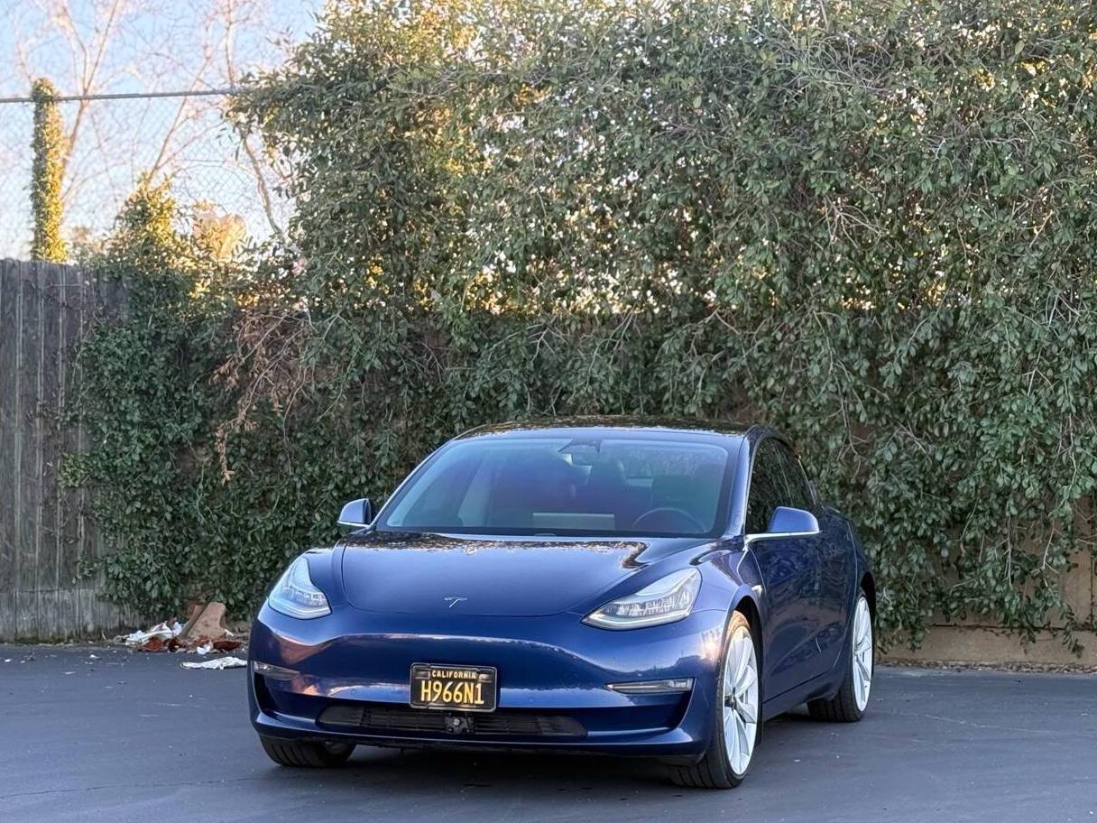 TESLA MODEL 3 2018 5YJ3E1EB3JF083974 image